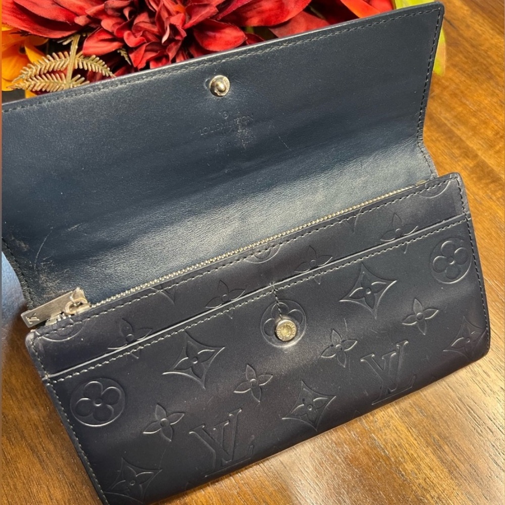 Louis Vuitton Black Monogram Wallet - Picture 7 of 11